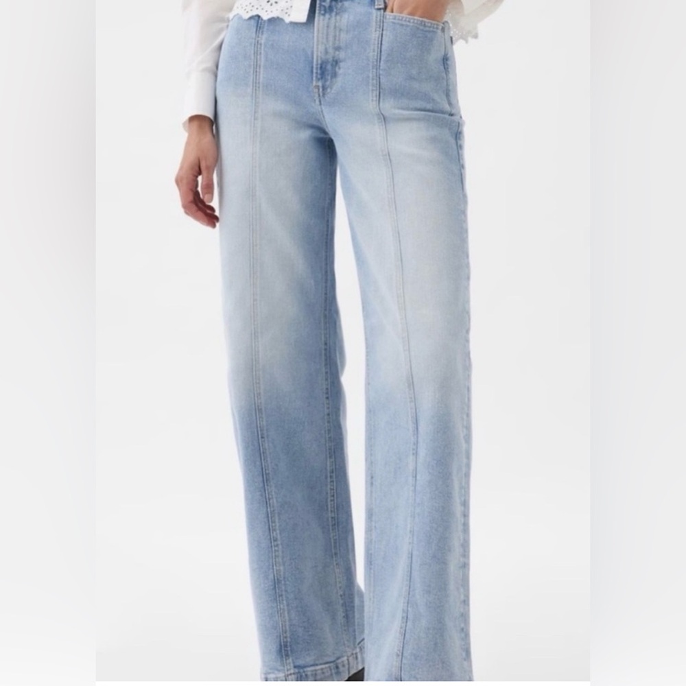 GAP Light Wash Wide Leg Jeans